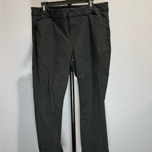 Old Navy Black Pixie Pants - Classic Straight Fit